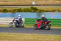 Vintage-motorcycle-club;eventdigitalimages;mallory-park;mallory-park-trackday-photographs;no-limits-trackdays;peter-wileman-photography;trackday-digital-images;trackday-photos;vmcc-festival-1000-bikes-photographs